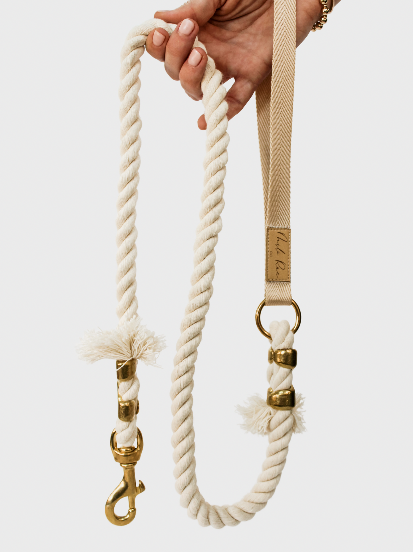 Relaxed Khaki Leash