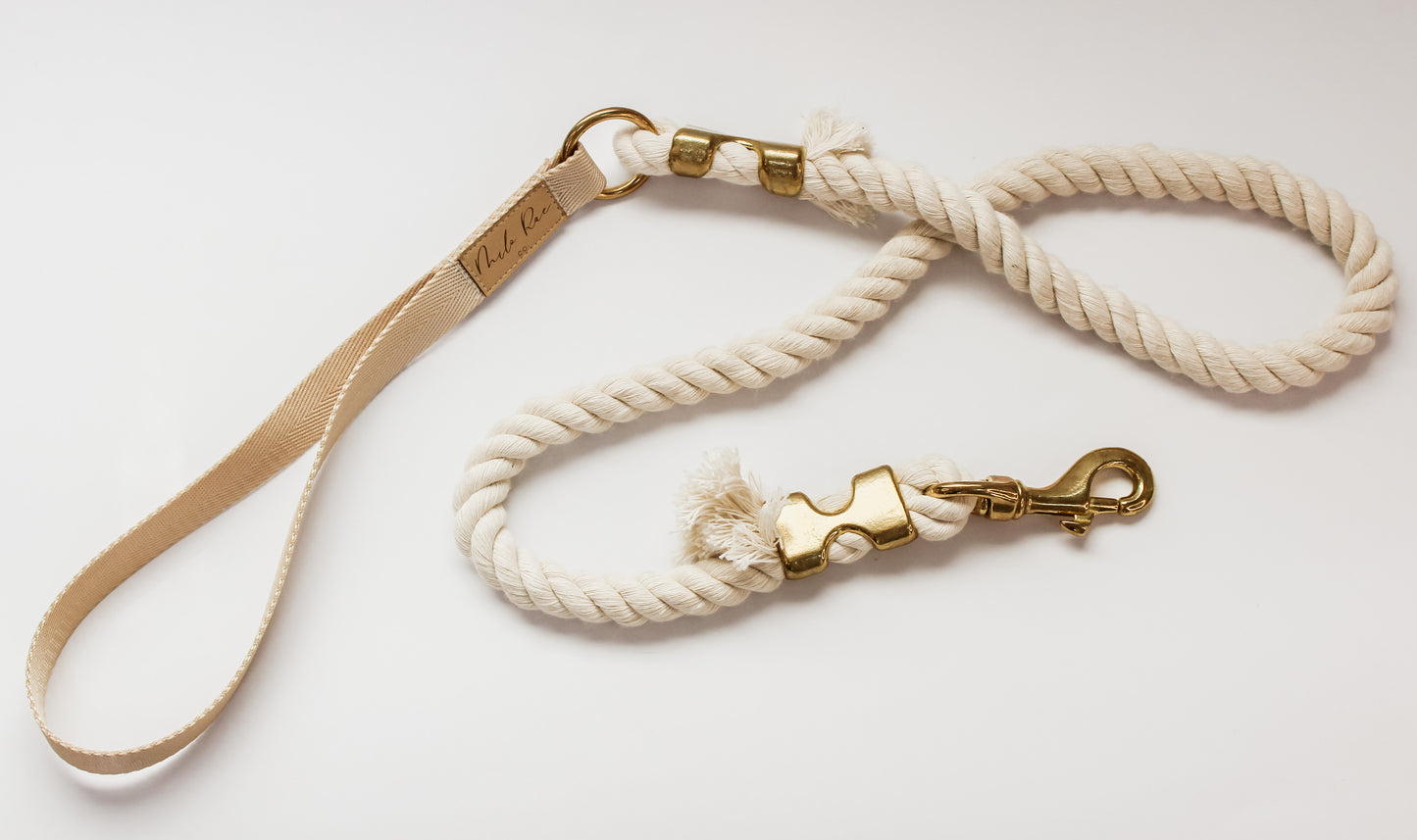 Relaxed Khaki Leash